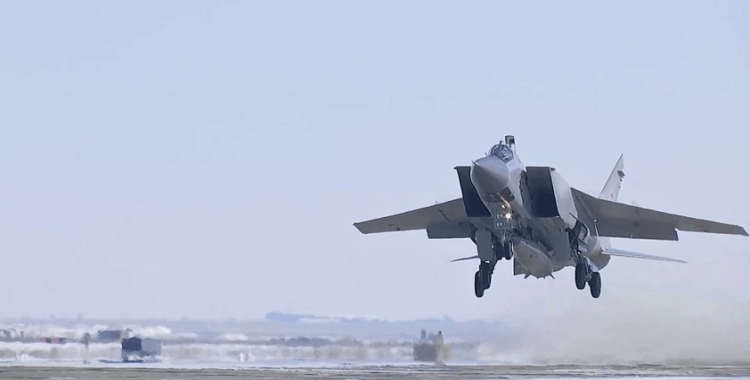 Kinjal füzeleri bir kez daha devrede: Rusya, Ukrayna’daki enerji altyapısı ve savunma sanayi işletmeleri vurdu