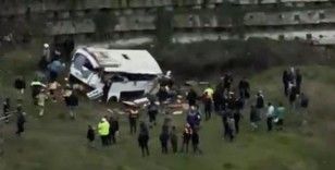 Esenyurt'ta servis minibüsü devrildi: 4 kişi yaşamını yitirdi, çok sayıda yaralı var