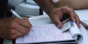 Trafik cezalarının artırılmasına yönelik düzenlemeleri içeren kanun teklifinin ilk 2 maddesi Genel Kurul'da kabul edildi