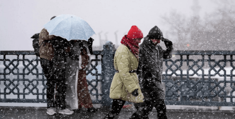 AKOM’dan İstanbul için tarihli uyarı: Yoğun kar yağışı geliyor