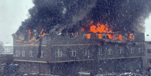 Tuzla'da çakmak üretim fabrikasında yangın: Müdahale sürüyor