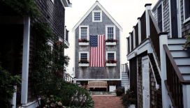 Trump’tan konut hamlesi: Bankalara ev yasağı