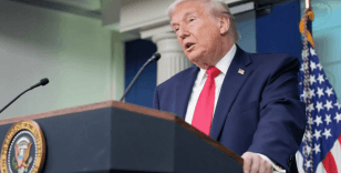 Trump: Şu anda İran'a doğru ilerleyen büyük bir donanmamız var, Venezuela'dakinden bile daha büyük