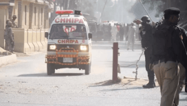 Pakistan'da militanlarla çıkan çatışmada ilk belirlemelere göre 10 asker hayatını kaybetti