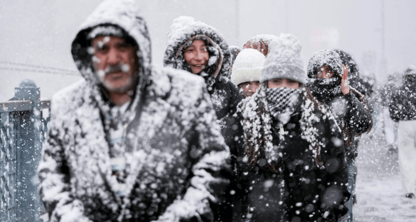 Soğuk ve yağışlı sistem geliyor: İstanbul’da kar yağacak mı? İlçe ilçe sıralandı