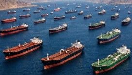 Hürmüz Boğazı'nda yüzlerce tanker Boğaz'ın iki yakasında birikti