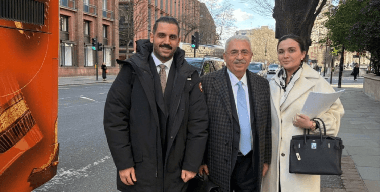 Kara para iddiasıyla açılan soruşturmaya adı karışan Ahmet Ahlatcı, hakkındaki yurt dışı yasağı kalkınca soluğu Londra'da aldı