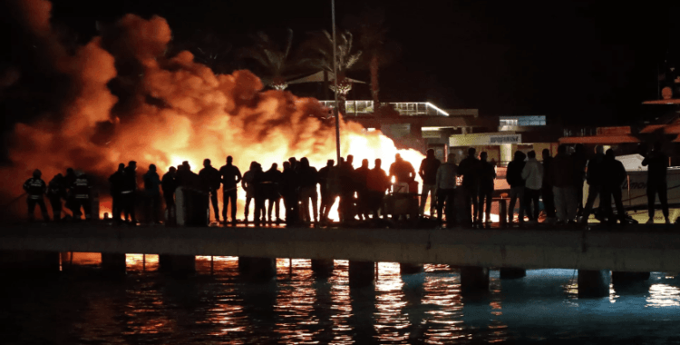 Yalıkavak’taki marinada yangın paniği: Motoryatlardan 7'si battı