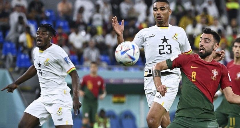 Takım otobüsüne silahlı saldırı: Genç futbolcu hayatını kaybetti