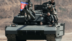 Kuzey Kore'nin ilk kadın lideri olabilir: Güney Kore'ye göre Kim Jong Un 13 yaşındaki kızını liderliğe hazırlıyor