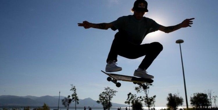 Gençlerin nüfustaki payı yüzde 14,8’e geriledi