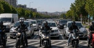 Motosikletliler için kırmızı ışıkta özel bekleme alanları geliyor