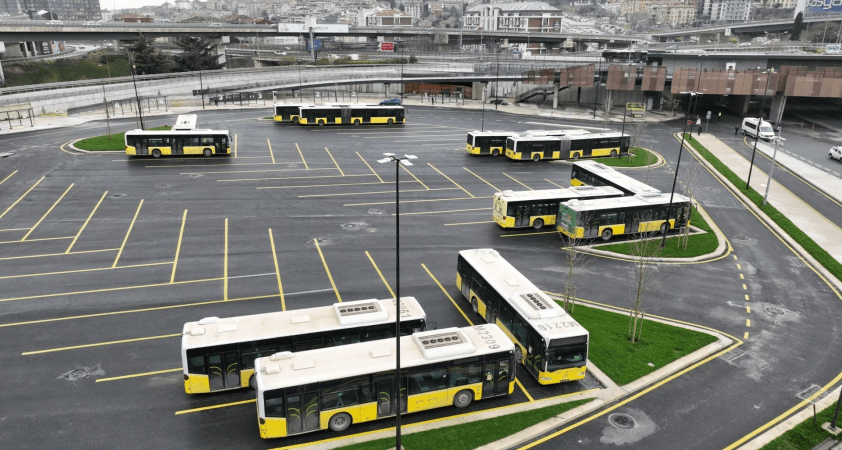 İstanbul'da toplu ulaşımda önemli değişiklik: Kadıköy'de 13 İETT hattının son durağı değişti