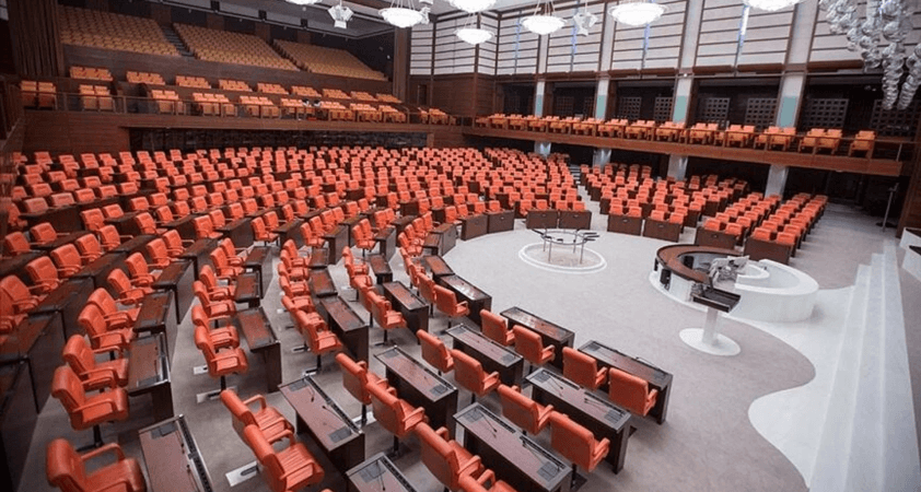 AK Parti'den muhalefete çerçeve yasa bilgilendirmesi