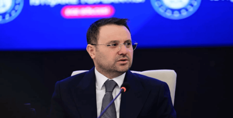 Bakan Gürlek duyurdu: 84 hâkim ve savcı meslekten çıkarıldı
