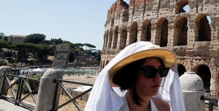 İtalya'da 27 kentte aşırı sıcak alarmı: Tüm büyük şehirler kırmızı seviyeye geçti