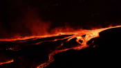 Etna Yanardağı faaliyete geçti: Malta ve İtalya'da uçuşlar iptal edildi