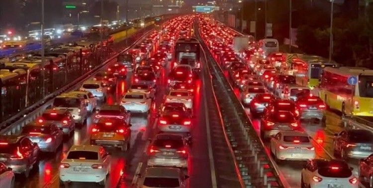 İstanbul'da yarın bazı yollar trafiğe kapatılacak: İşte alternatif güzergahlar