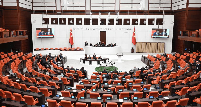 TBMM'de yeni düzenleme: Yeni Parti ve CHP'nin kullanacağı odalar belirlendi