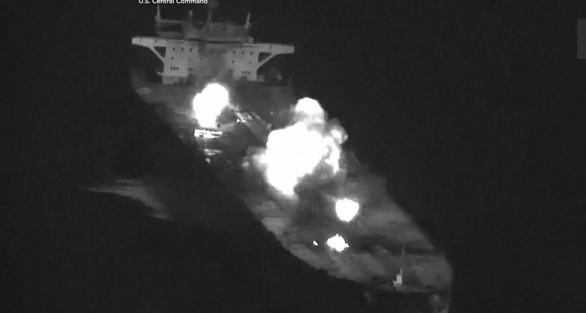 ABD 5 İran petrol tankerini vurdu;Tahran Ürdün'e füze saldırısı başlattı