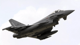 Suudi Arabistan'daki üsse yönelik hava saldırısında bir İtalyan Eurofighter savaş uçağı vuruldu