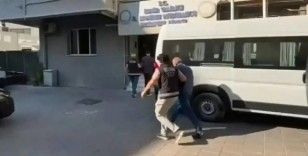 İzmir'de galericilik adı altında tefecilik yapmışlar. Çok sayıda mağdur var