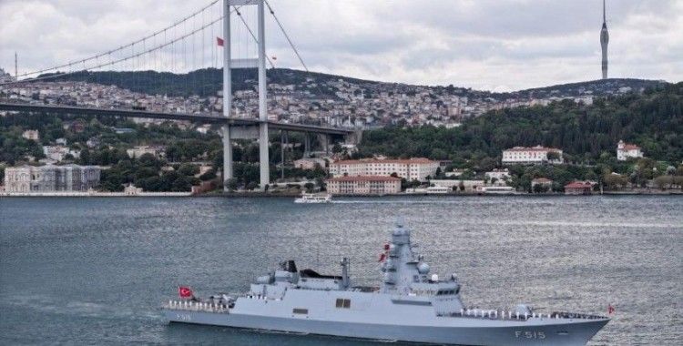 Preveze Deniz Zaferi'nin yıl dönümünde 15 gemiyle Boğaz geçişi