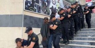 İzmir dahil 4 ilde operasyon: Yasa dışı bahis soruşturmasında 5 kişi tutuklandı!