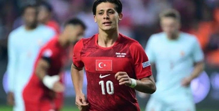 A Milli Takım Bursa'da sahneye çıkacak: Türkiye-İtalya maçında muhtemel 11'de kimler var? Milli maç saat kaçta?