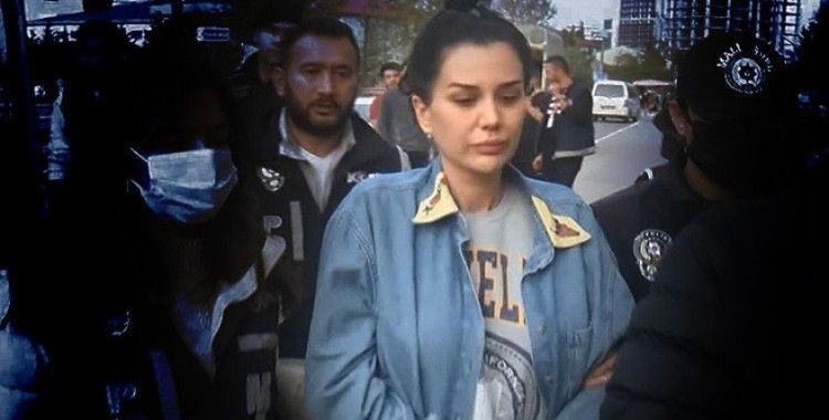 Fenomen Dilan Polat, Cumhurbaşkanına hakaret suçlamasından gözaltına alındı