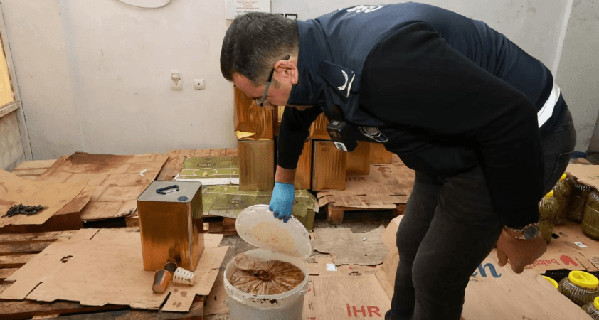 Etiket yok, son tüketim tarihi yok: 6.5 ton gıda imha edildi