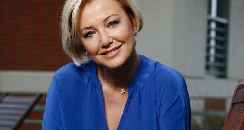 Berna Laçin sosyal medya paylaşımı nedeniyle gözaltına alındı
