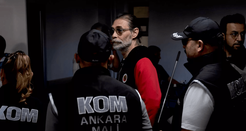 Etimesgut Belediyesi'ne yeni operasyon: Belediye başkan yardımcıları Fikret Gözüoğlu ve Gültekin Bayındır gözaltında