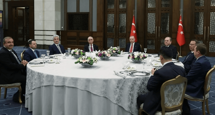 Cumhurbaşkanı Erdoğan, yüksek mahkeme başkanlarıyla yemekte bir araya geldi