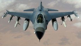 Fransa'da savaş uçağı düştü: Mürettebattan biri hayatını kaybetti, diğeri kayıp