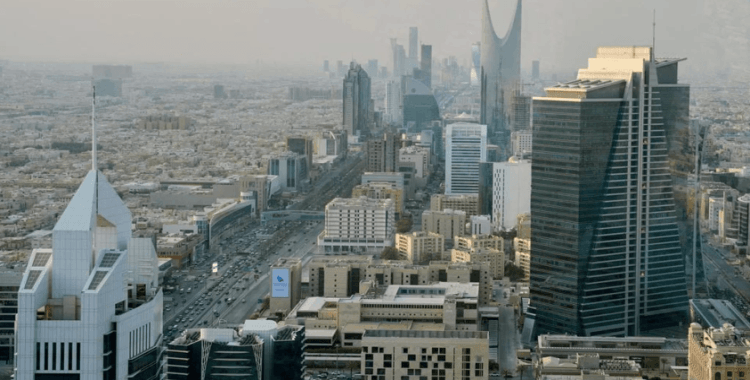 Suudi Arabistan'da peş peşe erteleme kararları: İki uluslararası forum 2027'ye ertelendi