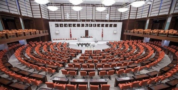 TBMM’ye yeşil pasaport ve altı haftalık yıllık izin talebi